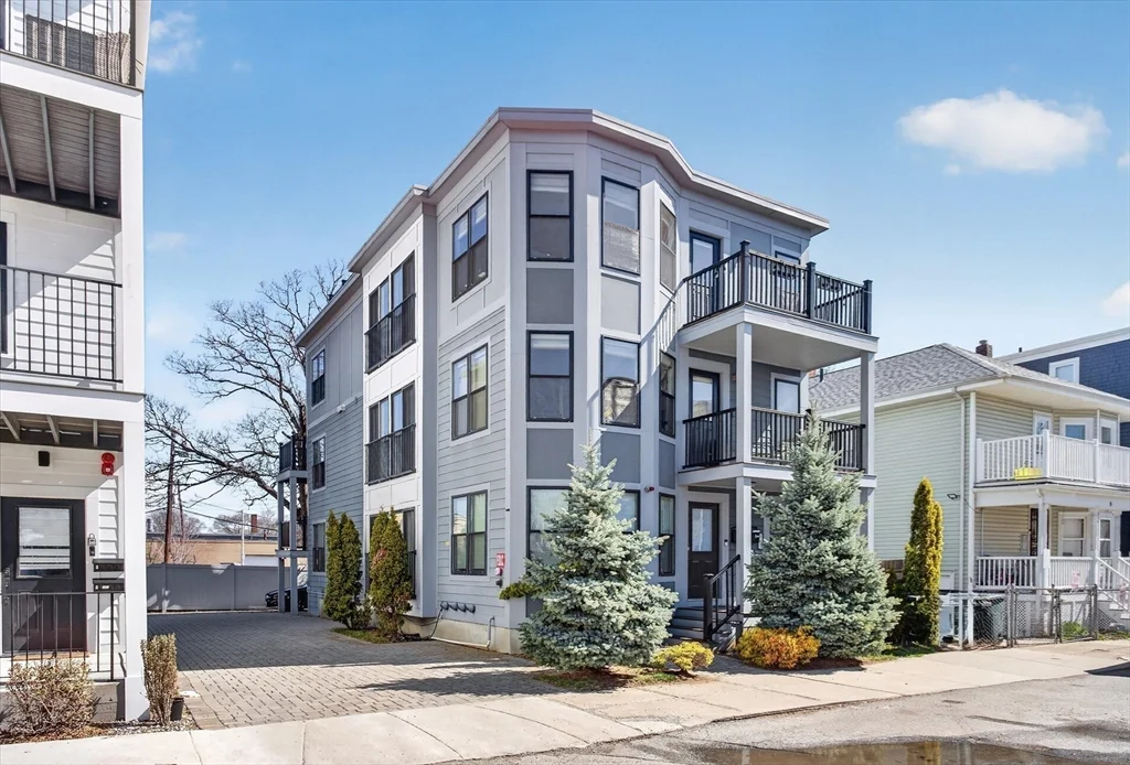 2 bed, 2 bath apartment for rent at 15 W Bellflower St Unit 3, South Boston — photo 20 of 23