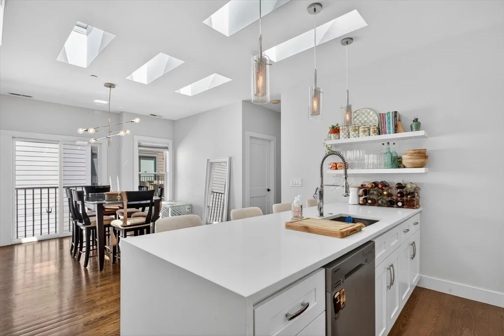 2 bed, 2 bath apartment for rent at 15 W Bellflower St Unit 3, South Boston — photo 12 of 23