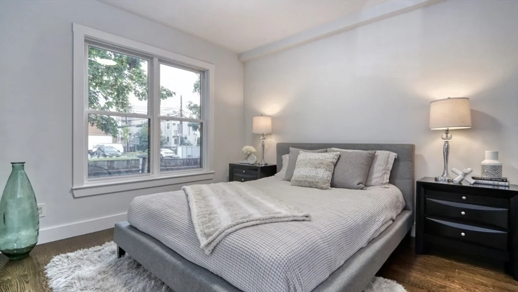4 bed, 3 bath apartment for rent at 15 W Bellflower Unit 1, Dorchester — photo 10 of 22
