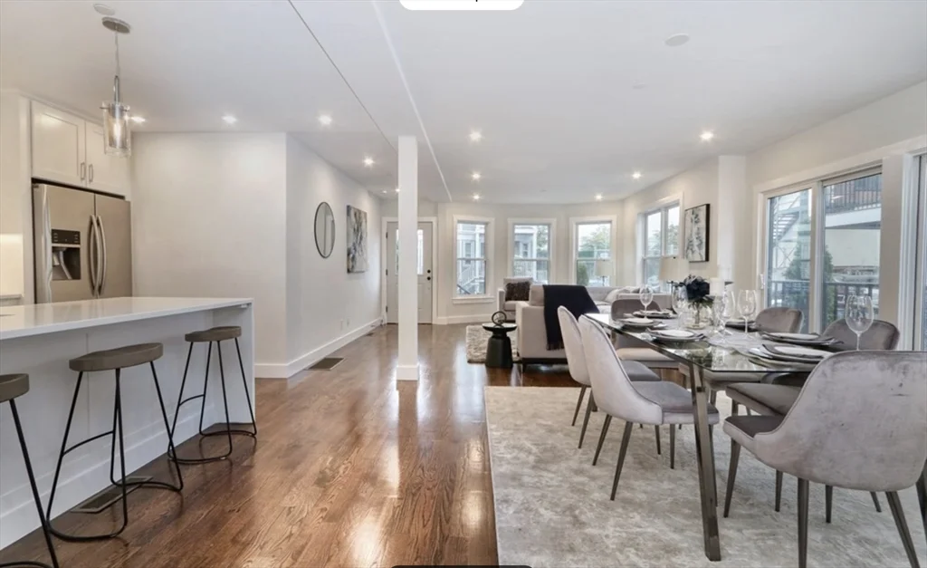 4 bed, 3 bath apartment for rent at 15 W Bellflower Unit 1, Dorchester — photo 2 of 22