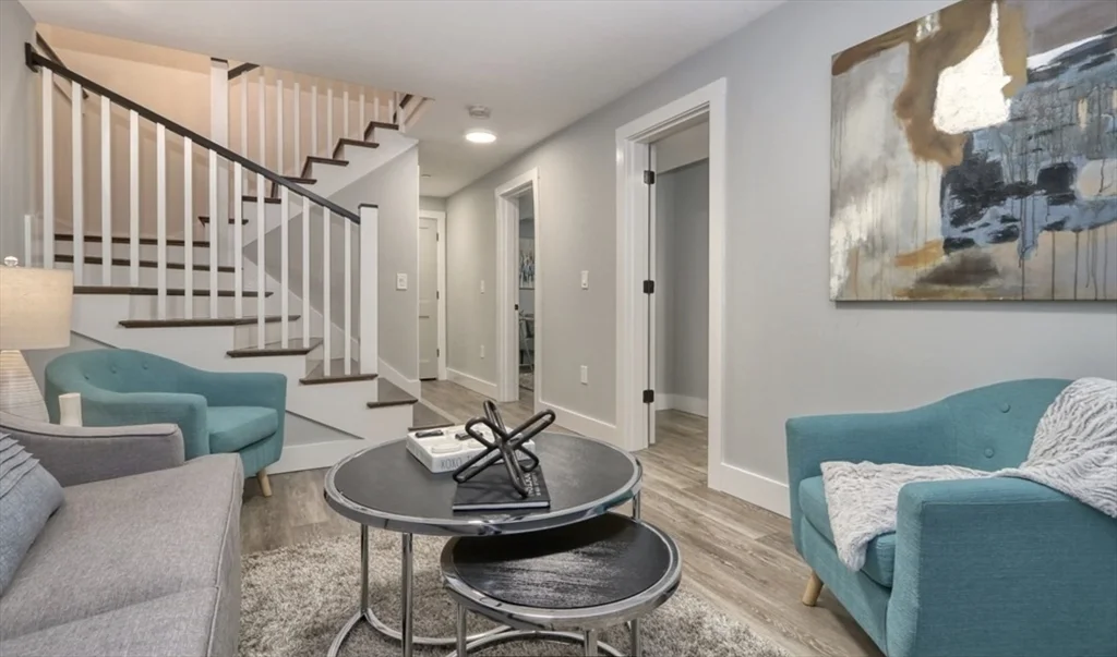 4 bed, 3 bath apartment for rent at 15 W Bellflower Unit 1, Dorchester — photo 17 of 22