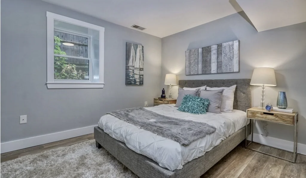 4 bed, 3 bath apartment for rent at 15 W Bellflower Unit 1, Dorchester — photo 15 of 22