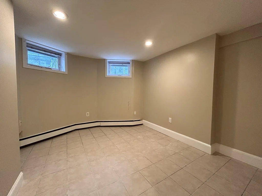 2 bed, 1 bath apartment for rent at 15 Wadsworth St Unit B, Boston — photo 3 of 10