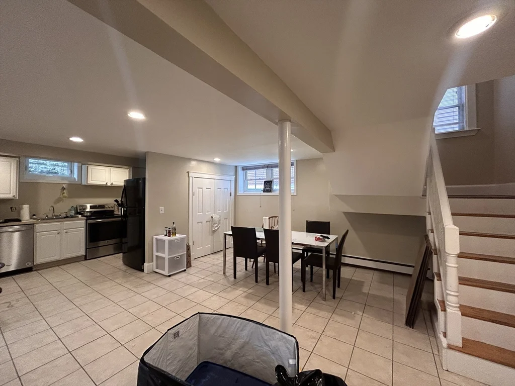 2 bed, 1 bath apartment for rent at 15 Wadsworth St Unit B, Boston — photo 2 of 10