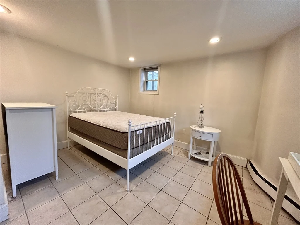 2 bed, 1 bath apartment for rent at 15 Wadsworth St Unit B, Boston — photo 6 of 10