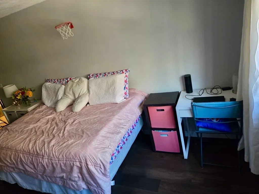 1 bed, 1 bath apartment for rent at 15 Walbridge St Unit 23, Brighton — photo 10 of 18