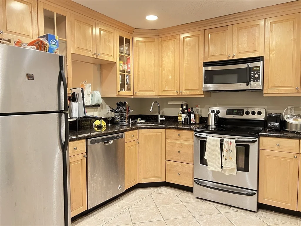 2 bed, 1 bath apartment for rent at 15 Walbridge St Unit 9, Allston