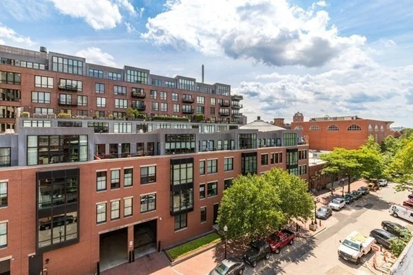 3 bed, 2 bath apartment for rent at 15 Warren Ave Unit 8, South End — photo 19 of 20