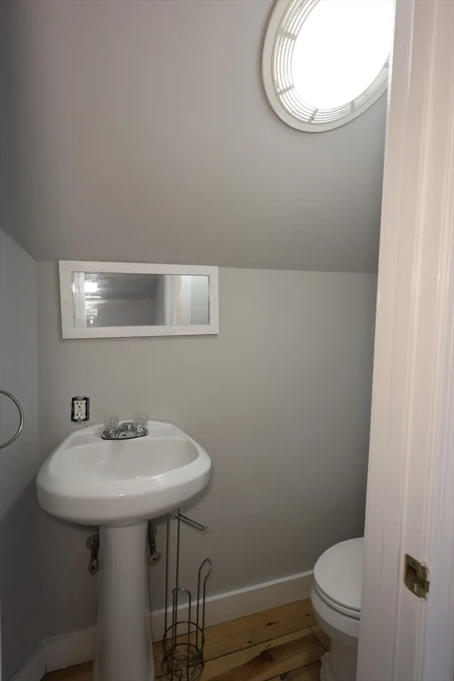 4 bed, 1 bath apartment for rent at 15 Warren Unit 2, Stoneham — photo 23 of 25