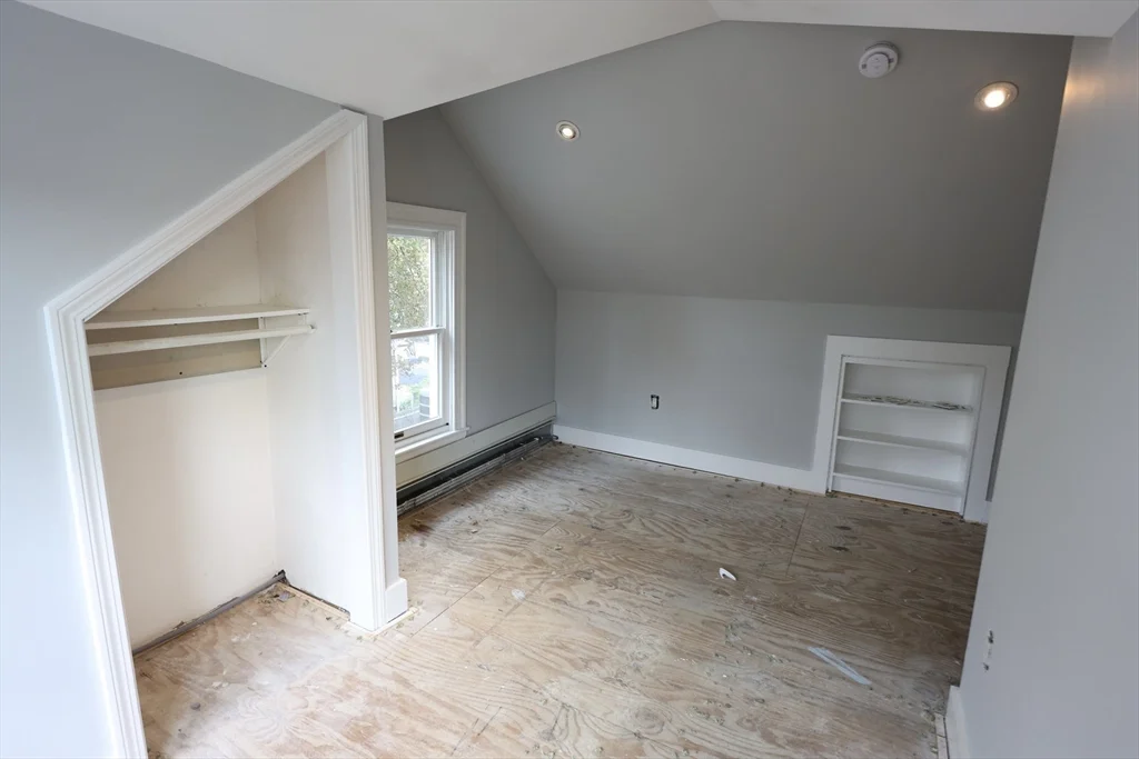 4 bed, 1 bath apartment for rent at 15 Warren Unit 2, Stoneham — photo 22 of 25