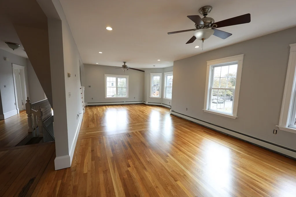 4 bed, 1 bath apartment for rent at 15 Warren Unit 2, Stoneham — photo 9 of 25