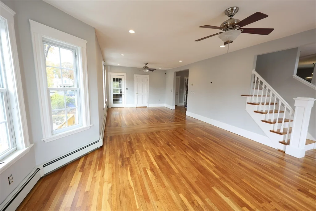4 bed, 1 bath apartment for rent at 15 Warren Unit 2, Stoneham — photo 10 of 25