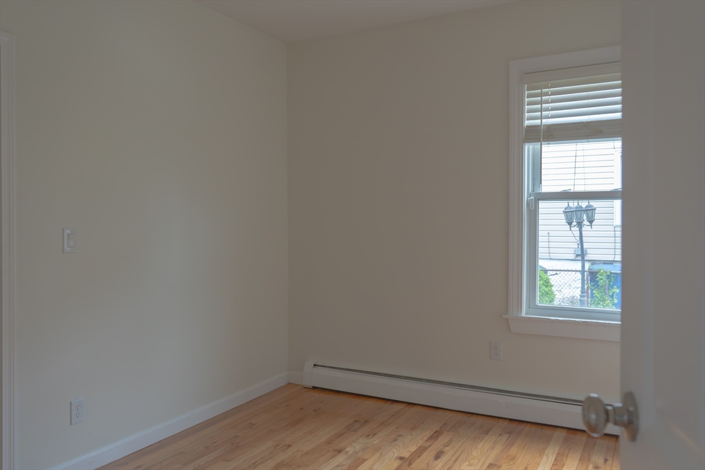 3 bed, 1 bath apartment for rent at 15 Washburn St Unit 1, New Bedford — photo 9 of 9