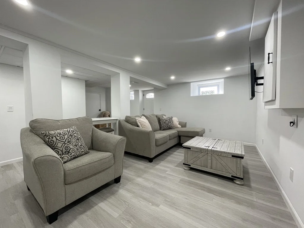 3 bed, 2 bath apartment for rent at 15 Wason St Unit 0, Medford — photo 14 of 21