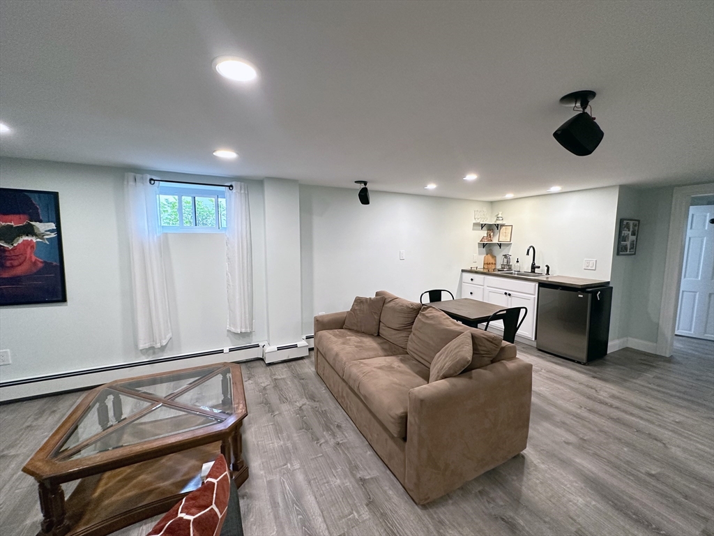 3 bed, 2 bath apartment for rent at 15 Wayland Rd Unit 0, Wakefield — photo 11 of 18