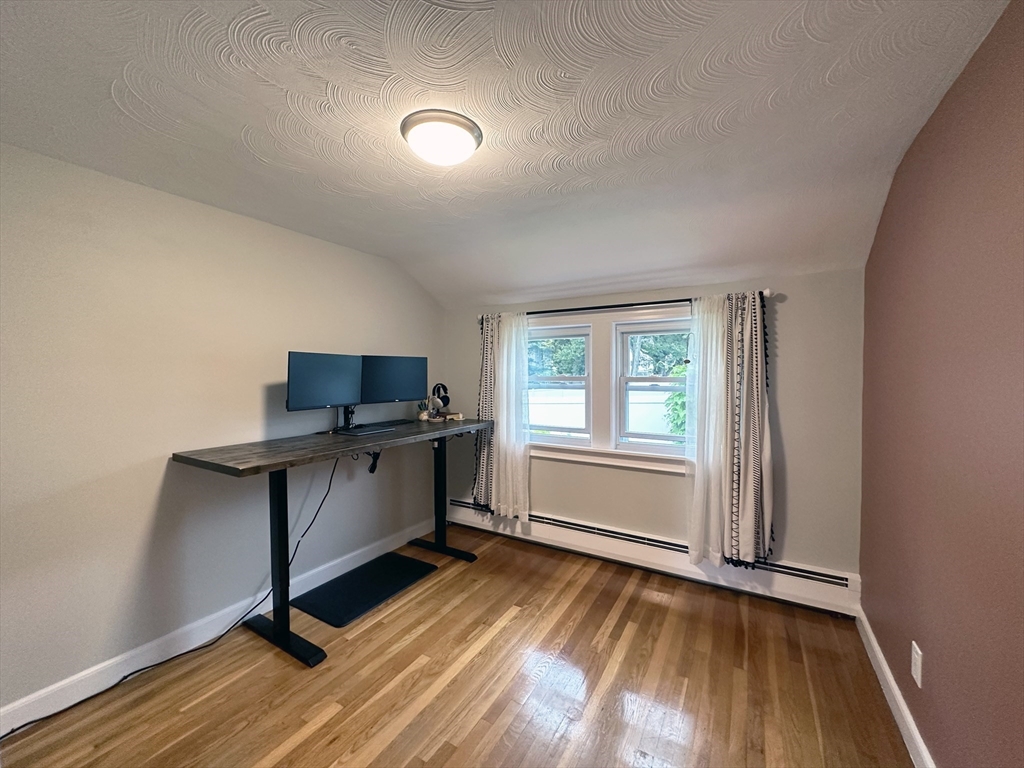 3 bed, 2 bath apartment for rent at 15 Wayland Rd Unit 0, Wakefield — photo 3 of 18