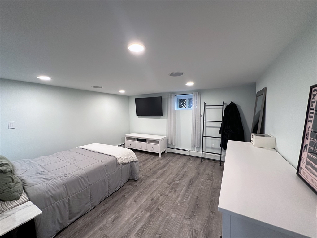 3 bed, 2 bath apartment for rent at 15 Wayland Rd Unit 0, Wakefield — photo 13 of 18
