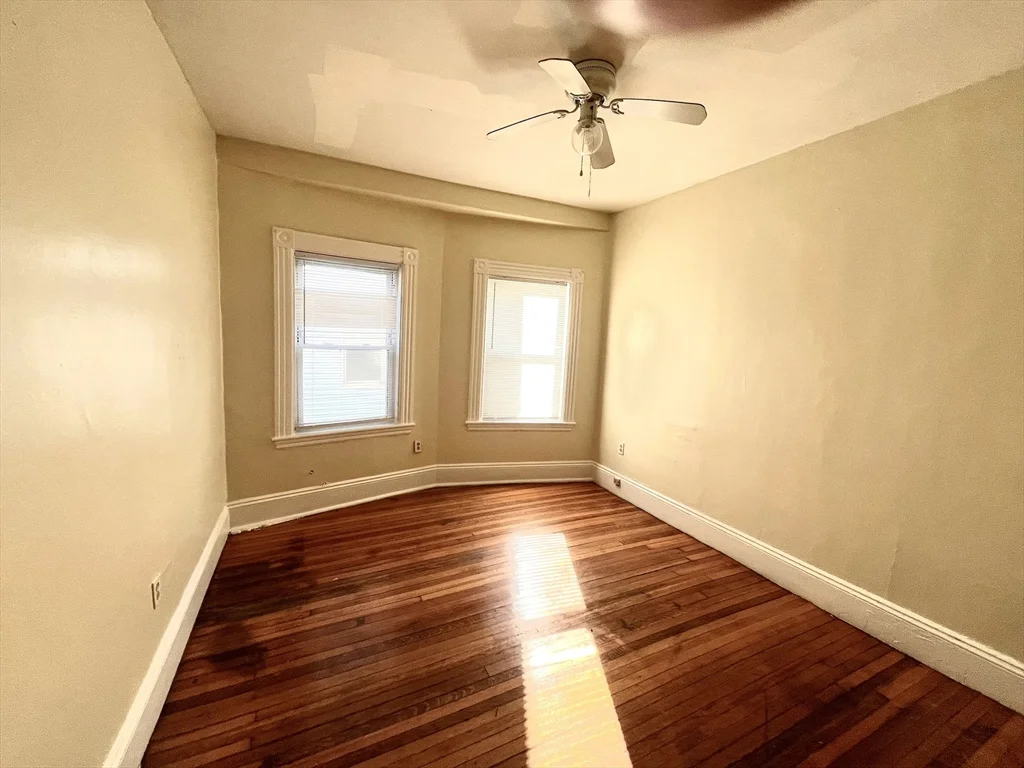 3 bed, 1 bath apartment for rent at 15 Wentworth Unit 1, Dorchester — photo 6 of 14