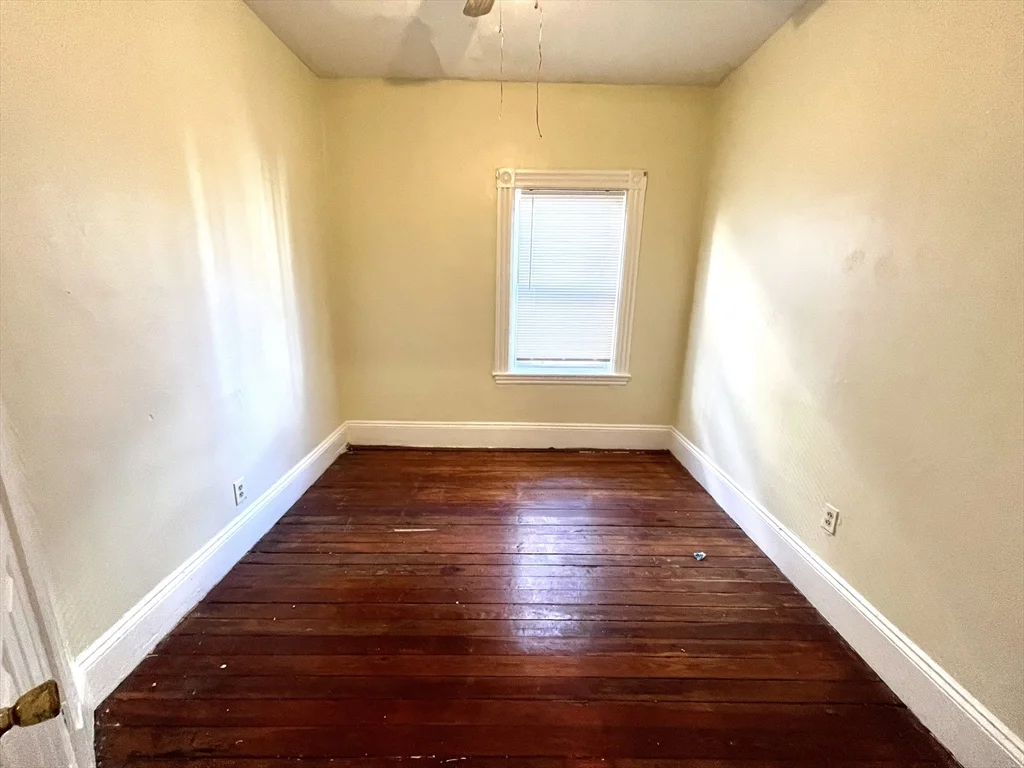 3 bed, 1 bath apartment for rent at 15 Wentworth Unit 1, Dorchester — photo 10 of 14