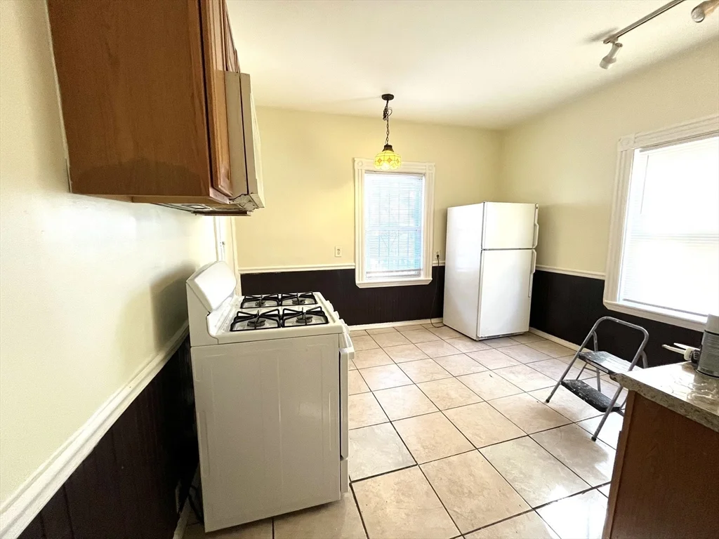 3 bed, 1 bath apartment for rent at 15 Wentworth Unit 1, Dorchester — photo 14 of 14