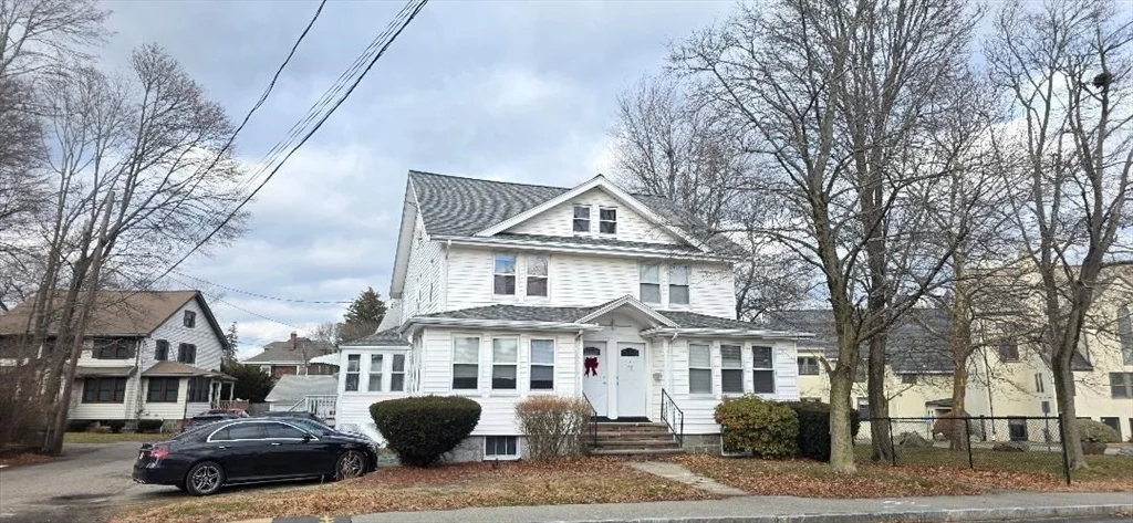 3 bed, 1 bath apartment for rent at 15 West St Unit 15, Braintree — photo 2 of 15
