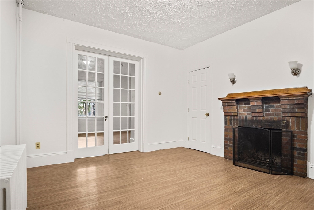 1 bed, 1 bath apartment for rent at 15 West Water St Unit 1, Wakefield — photo 6 of 10
