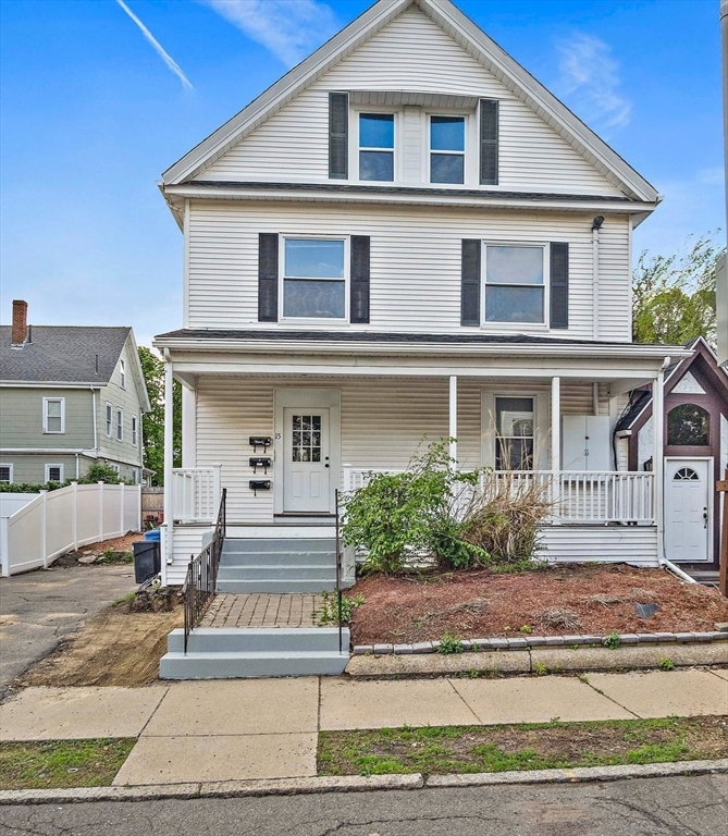 1 bed, 1 bath apartment for rent at 15 West Water St Unit 1, Wakefield — photo 1 of 10