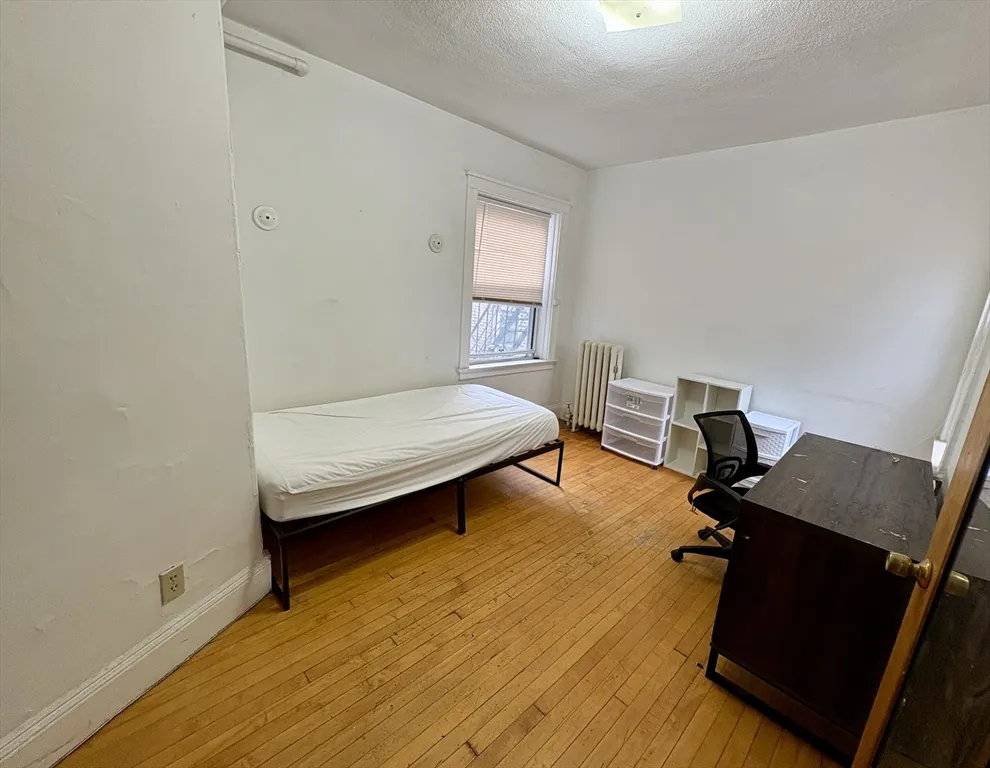 2 bed, 1 bath apartment for rent at 15 Westland Ave Unit 506, Fenway — photo 9 of 11