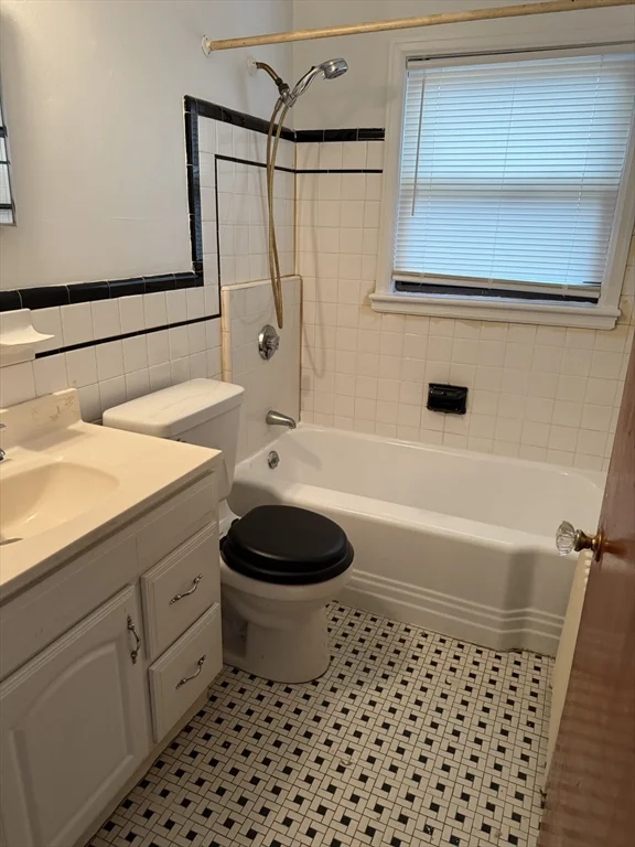 2 bed, 1 bath apartment for rent at 15 Weston Ct Unit 10, Braintree — photo 6 of 6