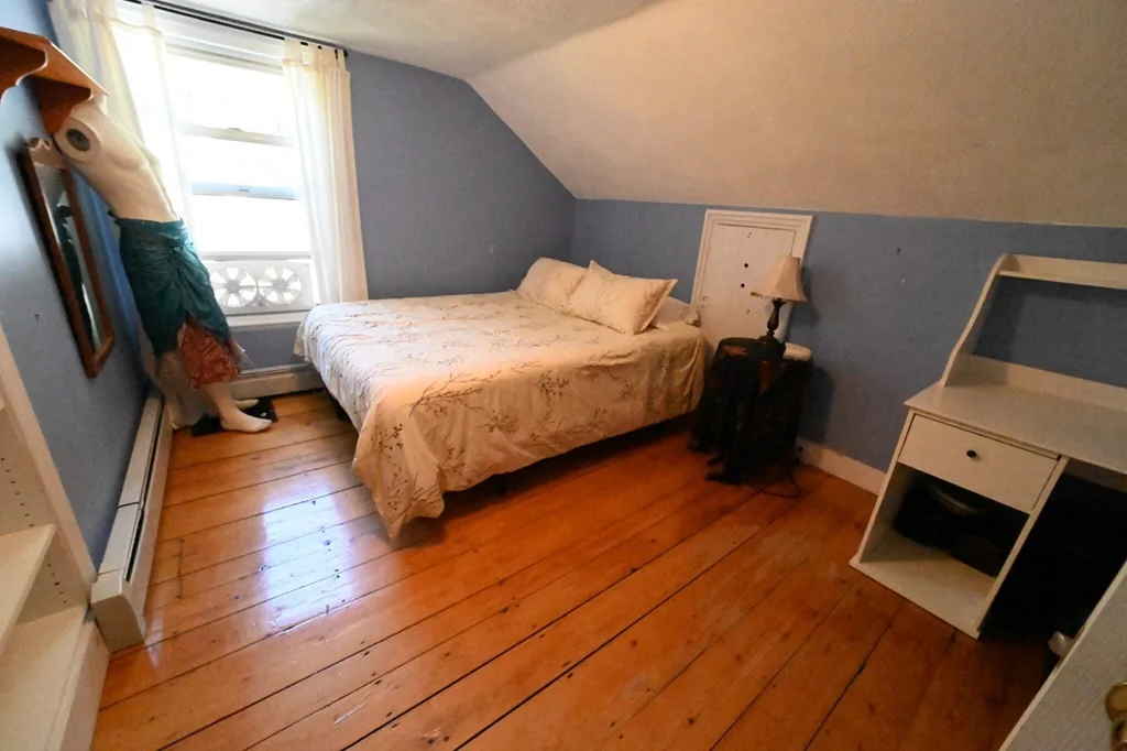 4 bed, 3 bath apartment for rent at 15 White Pl Unit 15, Brookline — photo 14 of 16