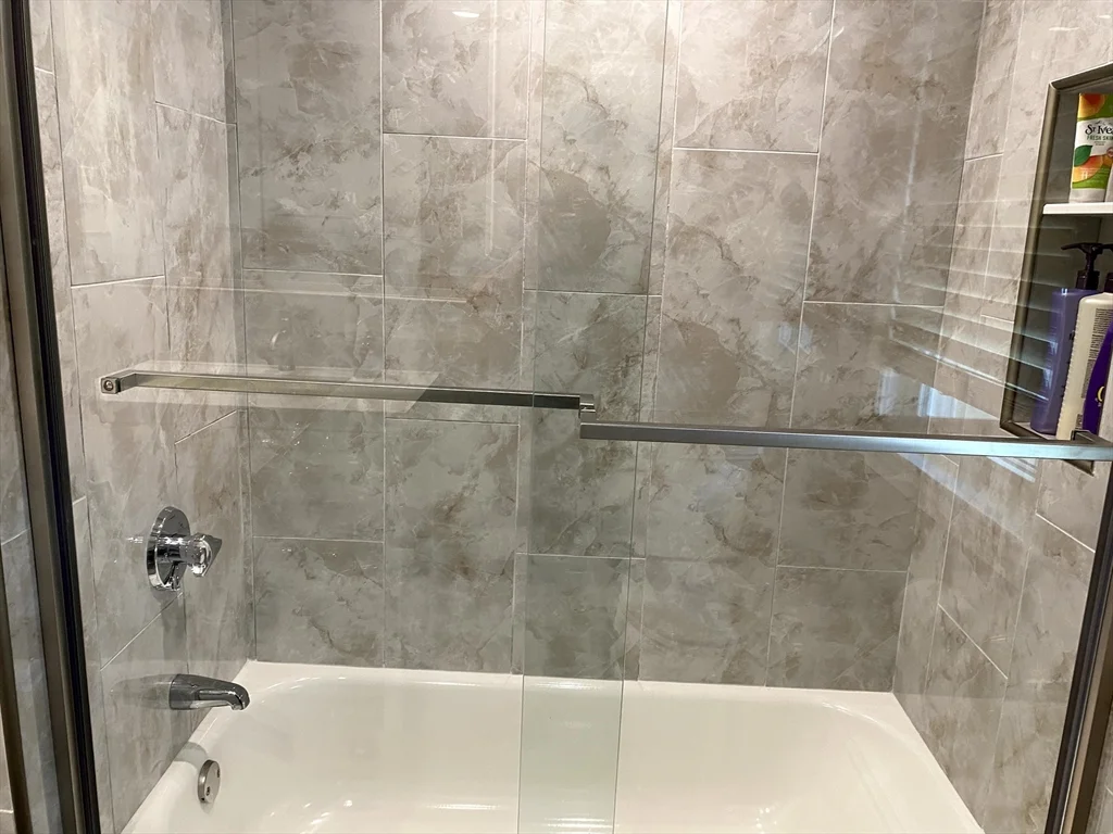 4 bed, 2 bath apartment for rent at 15 Winchester Dr Unit -, Lexington — photo 30 of 33