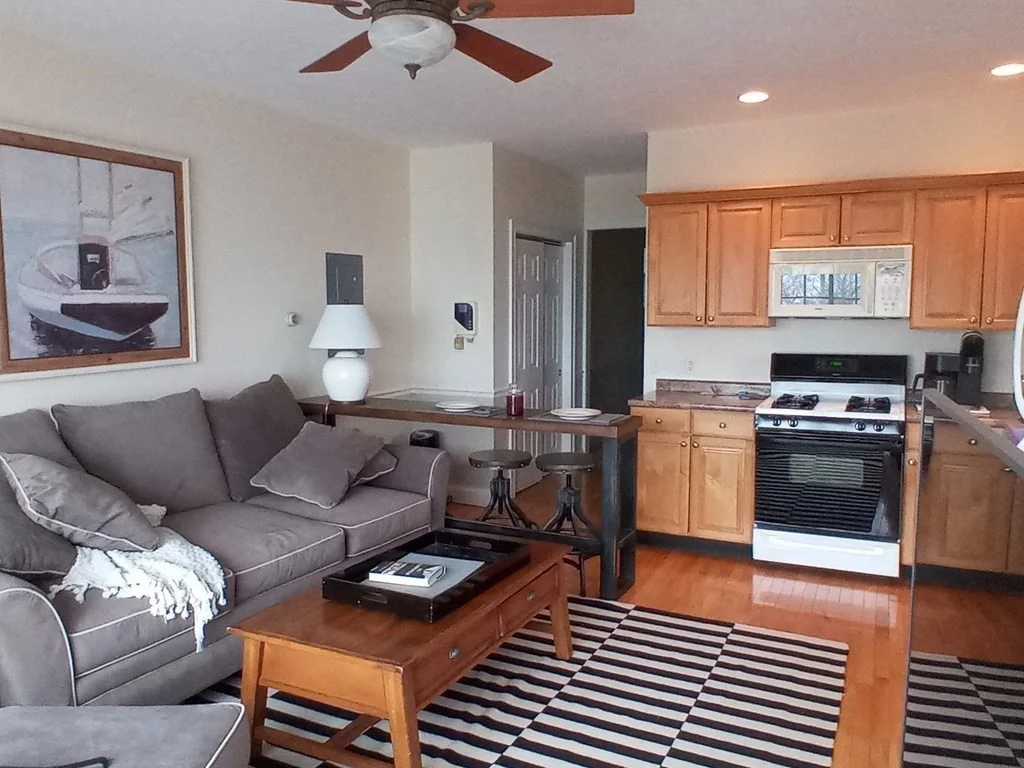 1 bed, 2 bath apartment for rent at 15 Winslow St Unit 3, Plymouth — photo 5 of 8