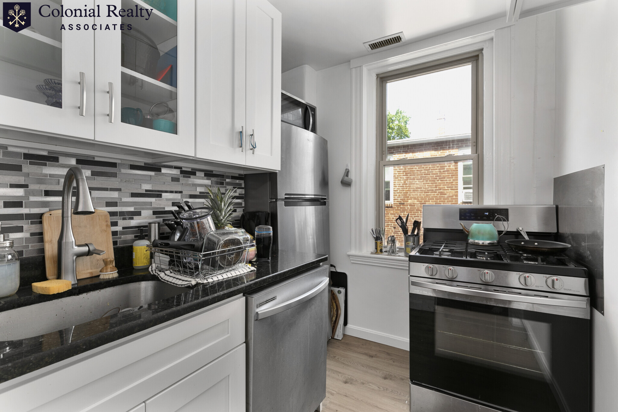 3 bed, 1 bath apartment for rent at 15 Woodbridge St Unit 11, North Cambridge — photo 2 of 9