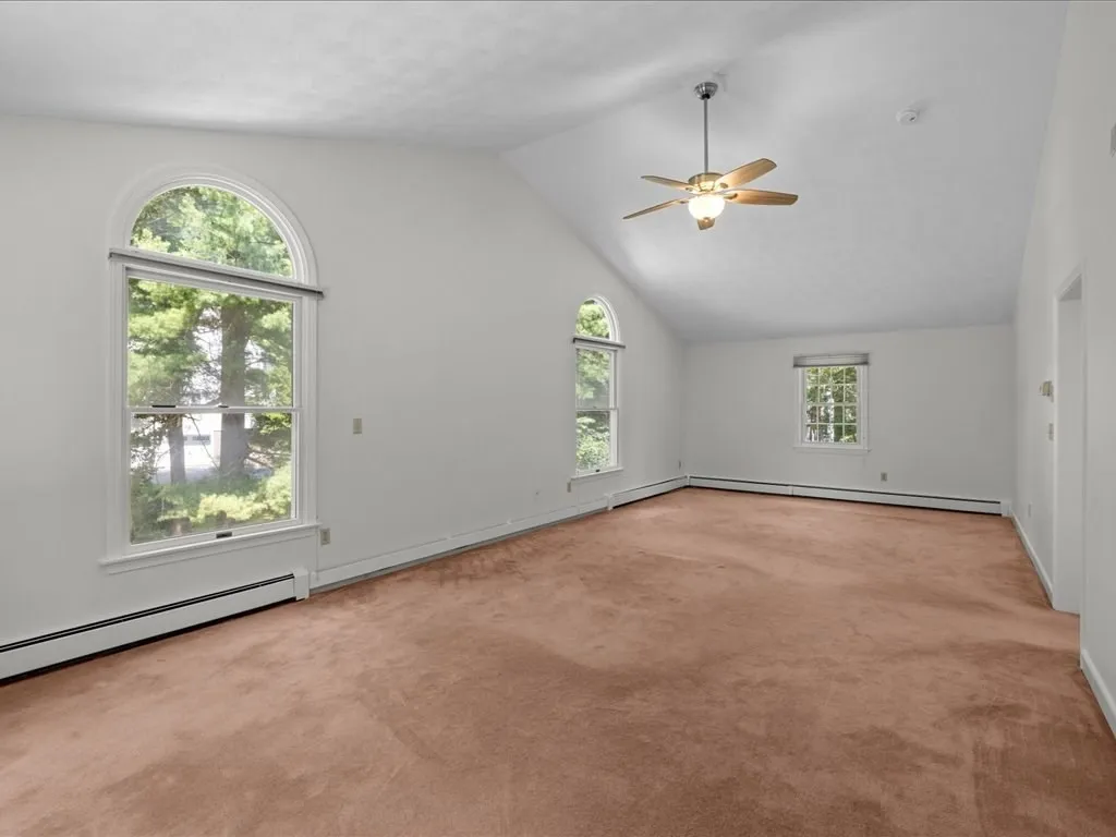 5 bed, 3 bath apartment for rent at 15 Woodridge Rd, Dover — photo 14 of 24