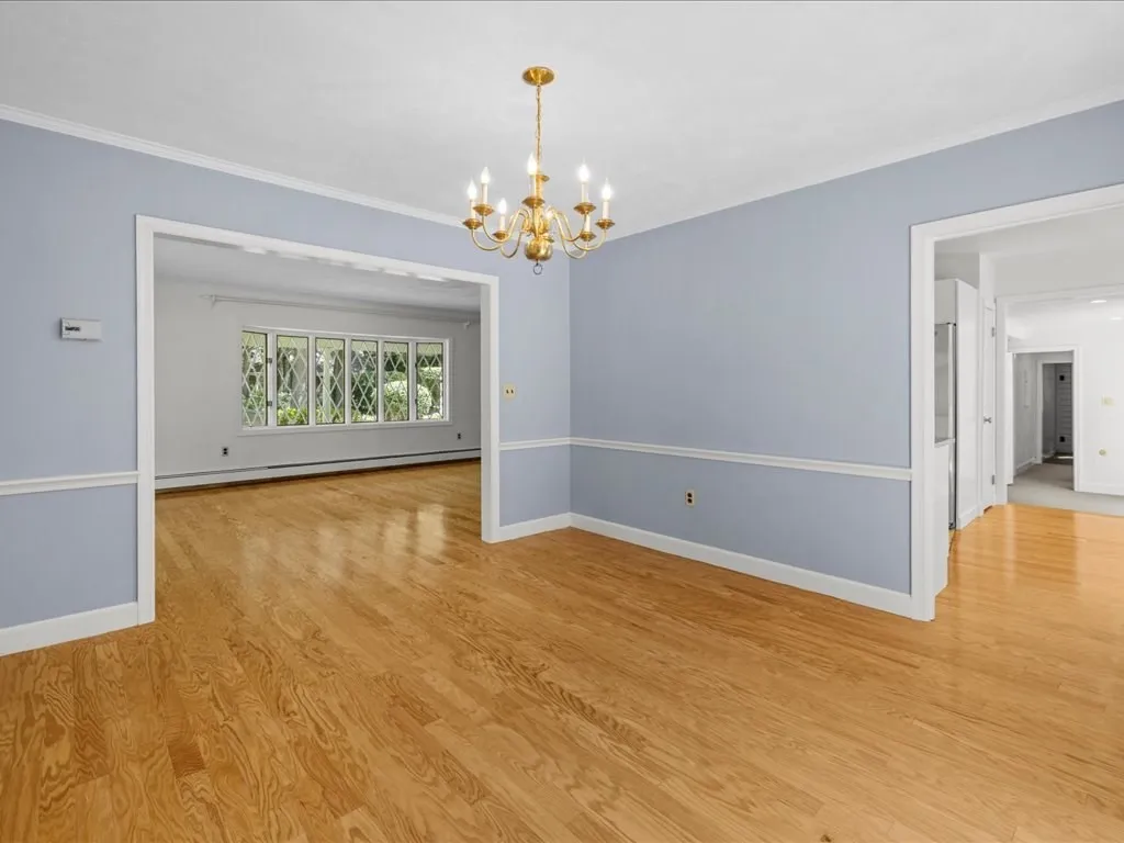 5 bed, 3 bath apartment for rent at 15 Woodridge Rd, Dover — photo 6 of 24