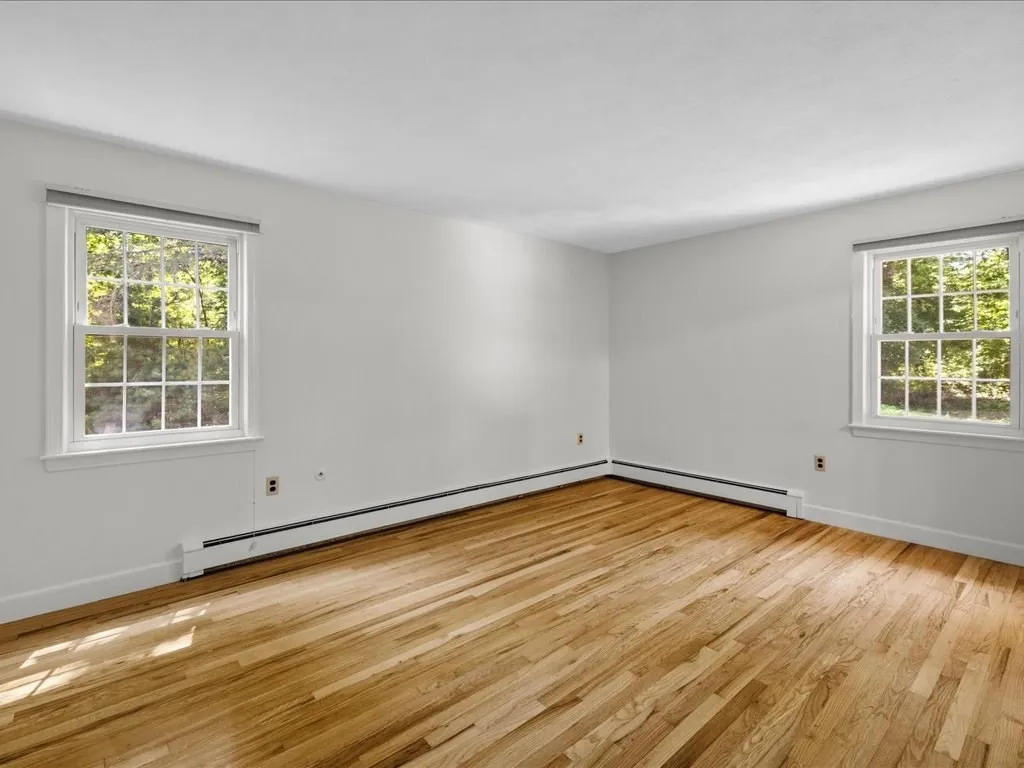 5 bed, 3 bath apartment for rent at 15 Woodridge Rd, Dover — photo 17 of 24
