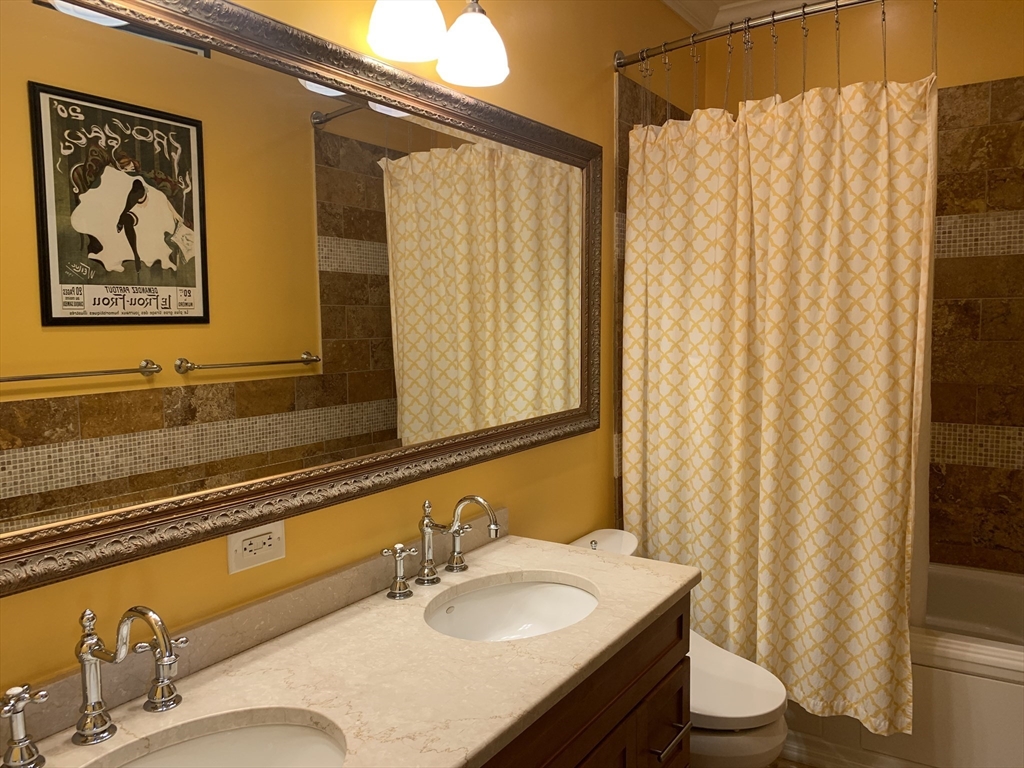 2 bed, 1 bath apartment for rent at 15 Worcester Sq Unit 3, South End — photo 5 of 7