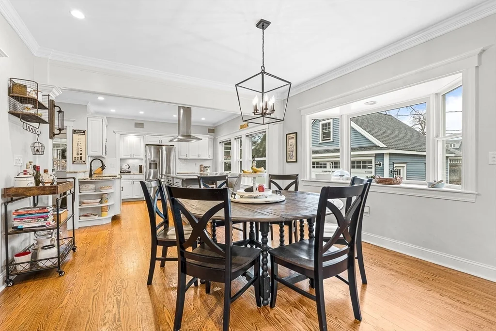 5 bed, 3 bath apartment for rent at 15 Yale St, Winchester — photo 10 of 42