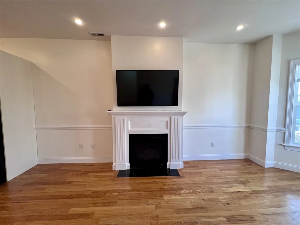 2 bed, 1 bath apartment for rent at 150-1/2 M St Unit 3, South Boston — photo 13 of 24