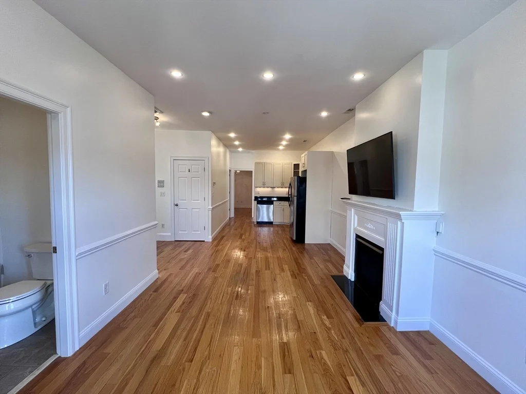 2 bed, 1 bath apartment for rent at 150-1/2 M St Unit 3, South Boston — photo 10 of 24