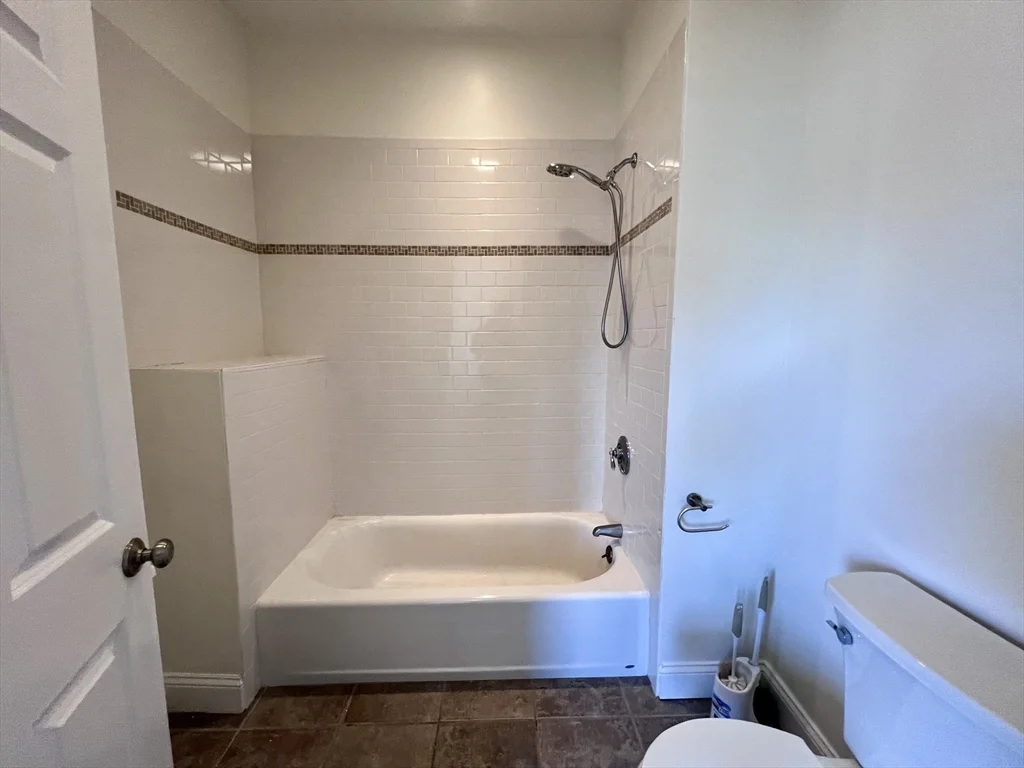 2 bed, 1 bath apartment for rent at 150-1/2 M St Unit 3, South Boston — photo 11 of 24