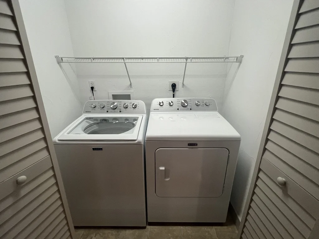 2 bed, 2 bath apartment for rent at 150 Adams St Unit 2, Newton — photo 6 of 10
