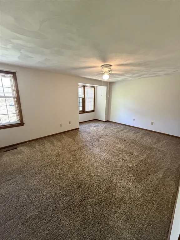 2 bed, 1 bath apartment for rent at 150 Apache Way Unit 150, Tewksbury — photo 3 of 10