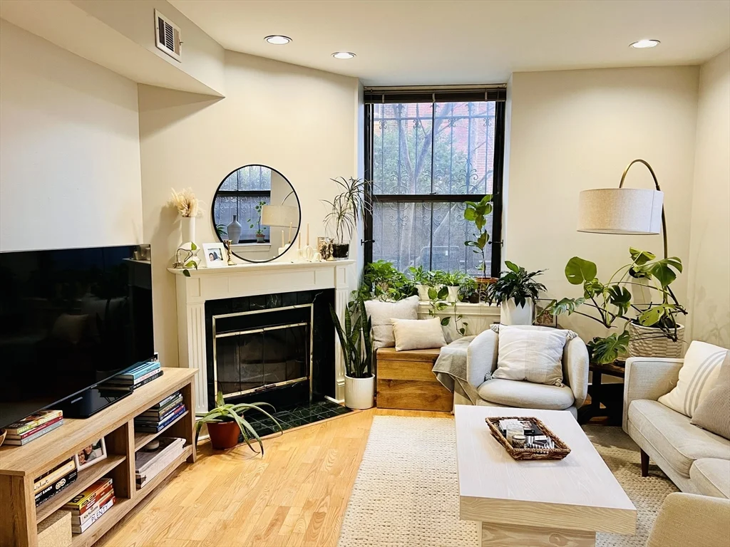 2 bed, 1 bath apartment for rent at 150 Appleton St Unit 1E, South End — photo 3 of 35