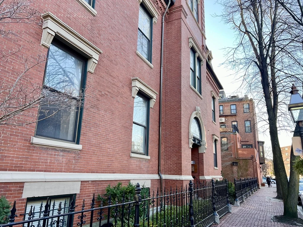 2 bed, 1 bath apartment for rent at 150 Appleton St Unit 1E, South End — photo 30 of 35