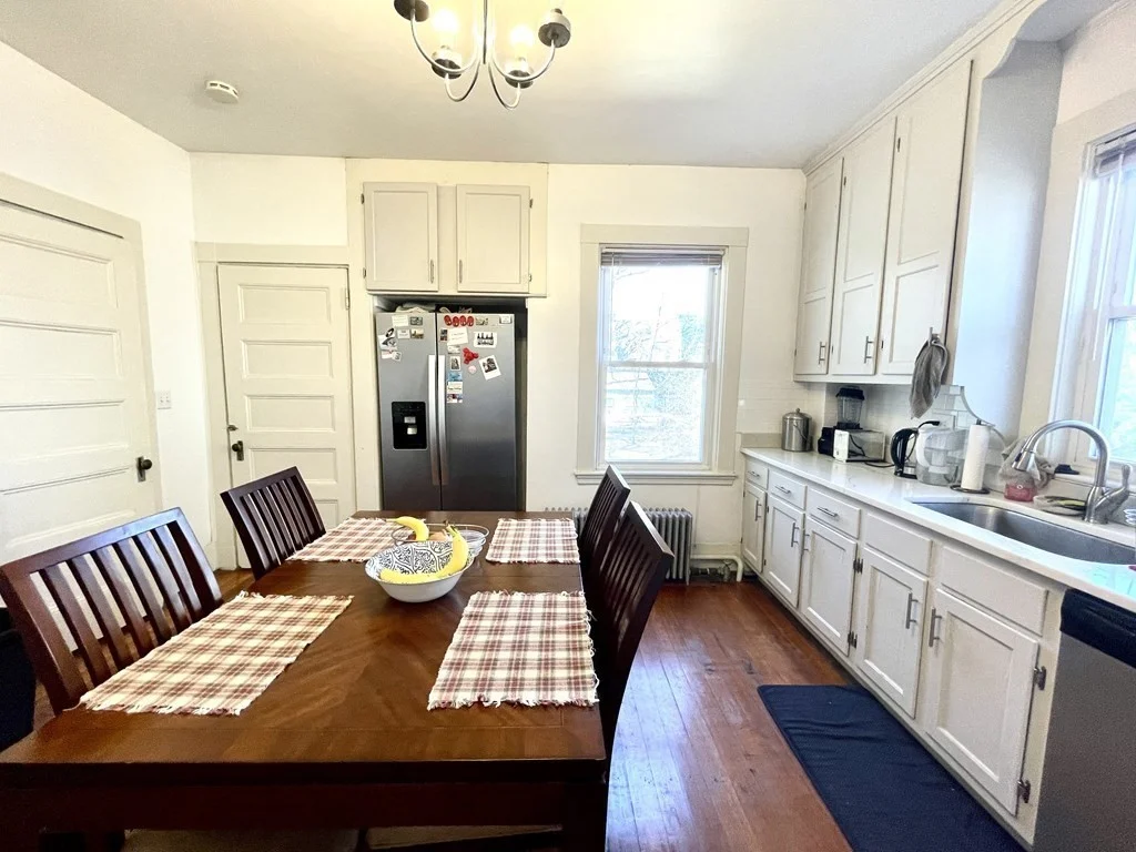 2 bed, 1 bath apartment for rent at 150 Babcock St Unit 1, Coolidge Corner — photo 3 of 19