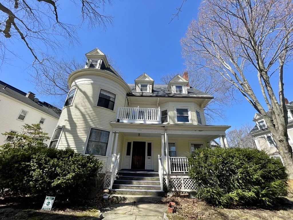 2 bed, 1 bath apartment for rent at 150 Babcock St Unit 1, Coolidge Corner