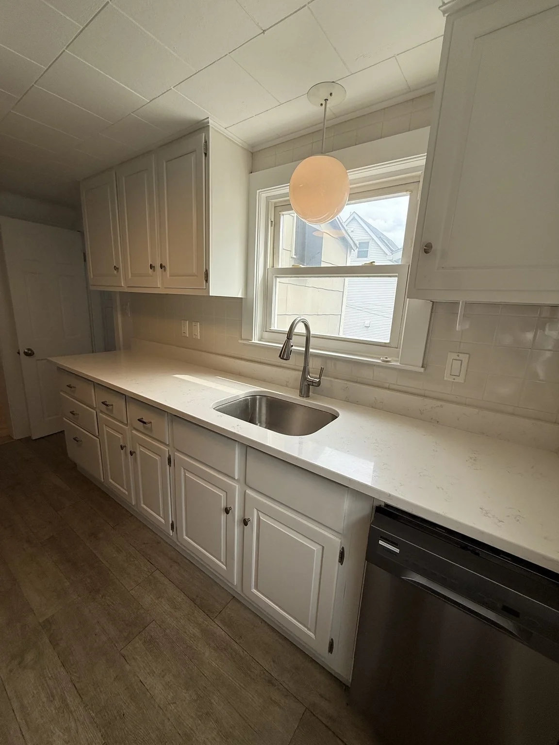 1 bed, 1 bath apartment for rent at 150 Bass Point Rd Unit 2, Nahant — photo 11 of 16
