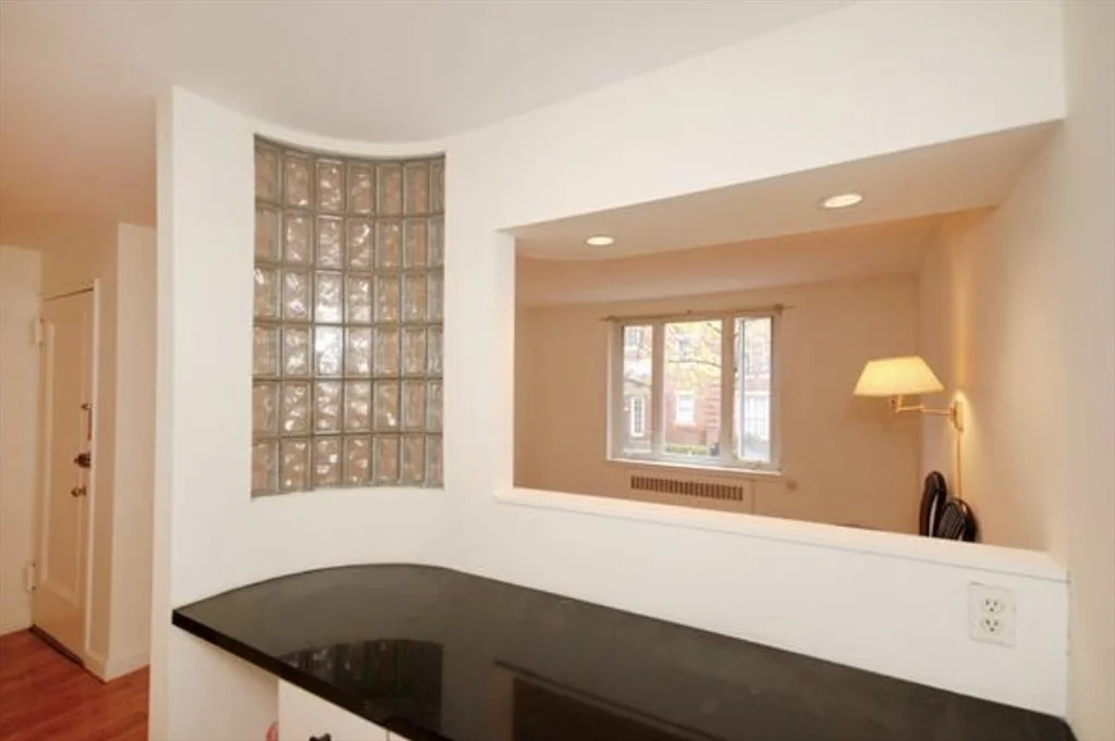 1 bed, 1 bath apartment for rent at 150 Beaconsfield Rd Unit 1, Brookline Hills — photo 4 of 7