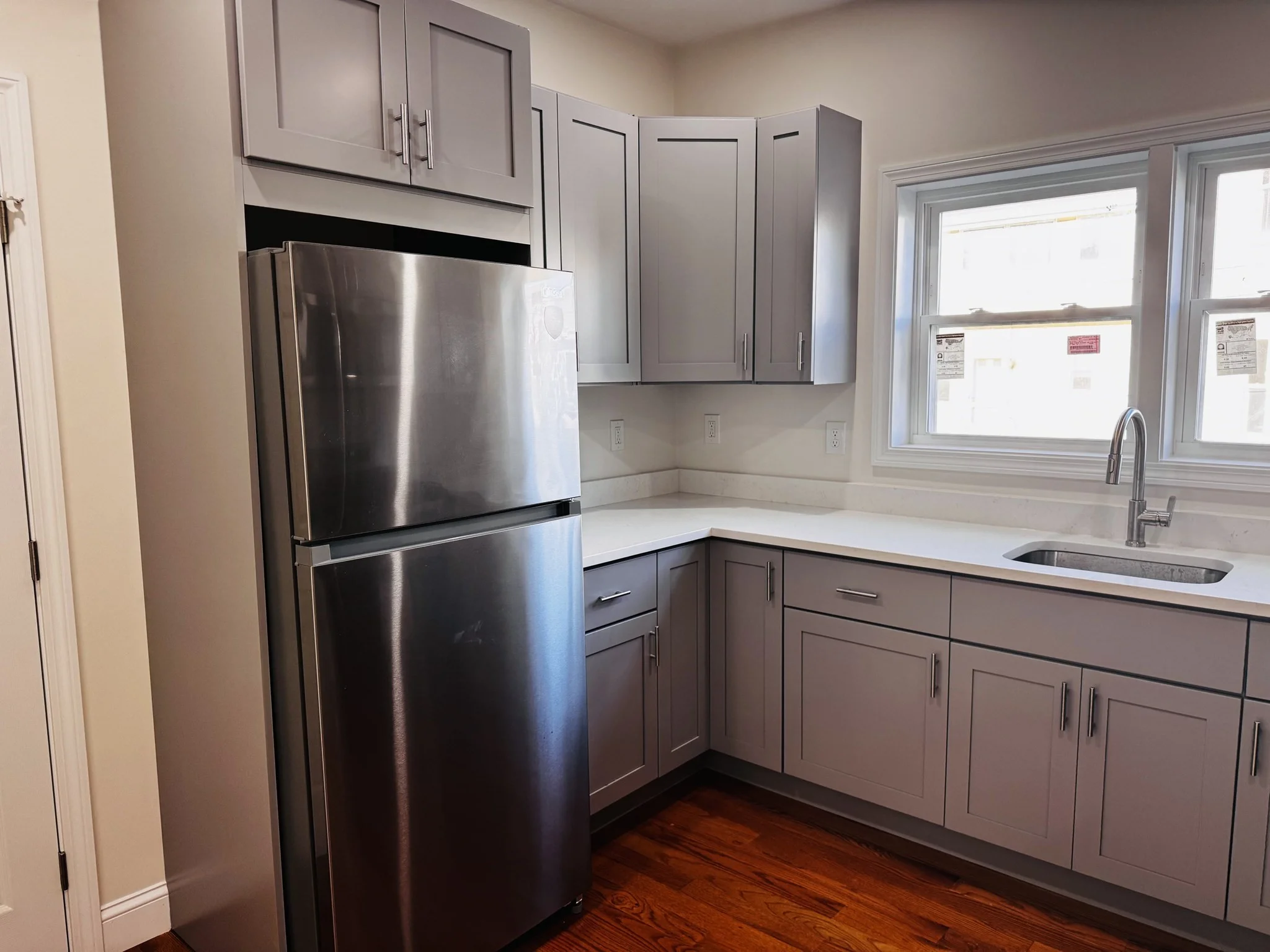 2 bed, 1 bath apartment for rent at 150 Bradford St Unit 1, Everett — photo 2 of 18